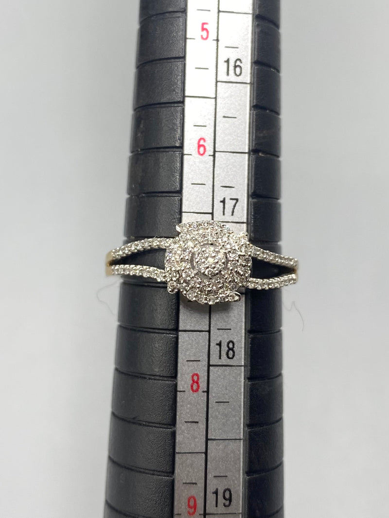 Genuine 10kt White Gold Diamond Women’s Ring of 0.20 CTW