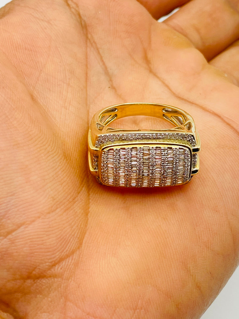 Real 10KT Gold and0.6CTWDiamond Men’s Ring