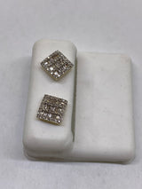 Beautiful 10kt Gold & Diamond (0.33 CTW) Earrings