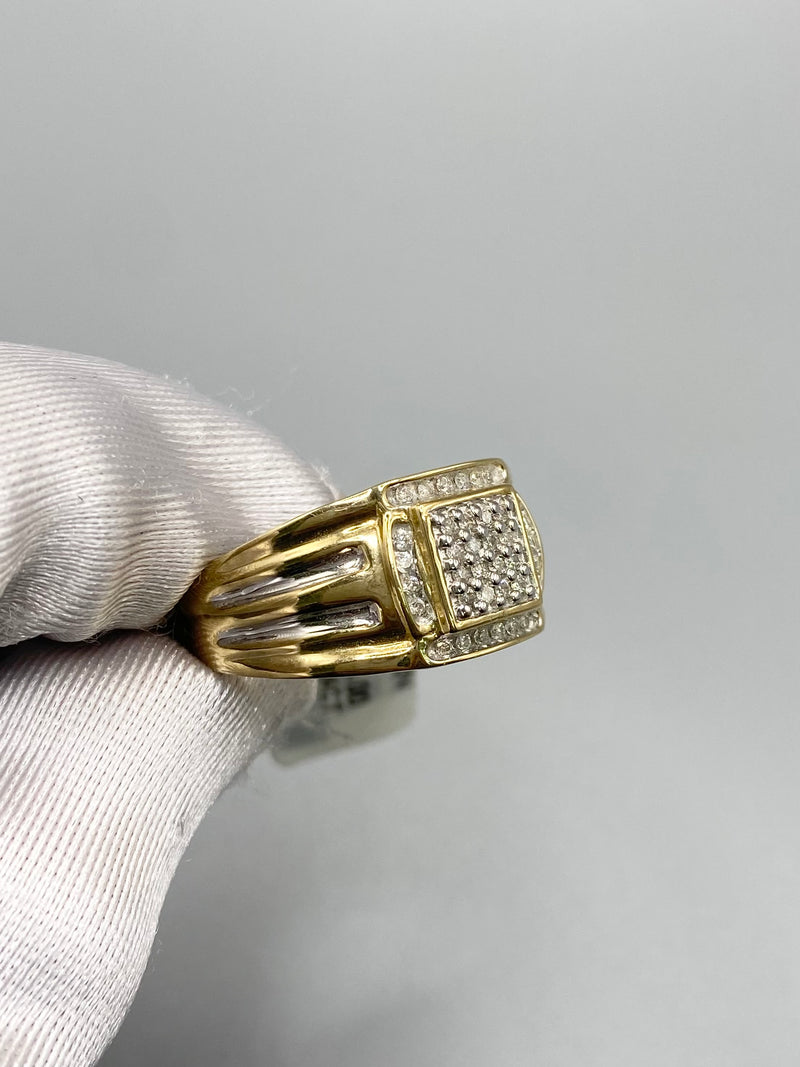 Genuine 10kt Gold Diamond Men’s Ring of 0.24 CTW