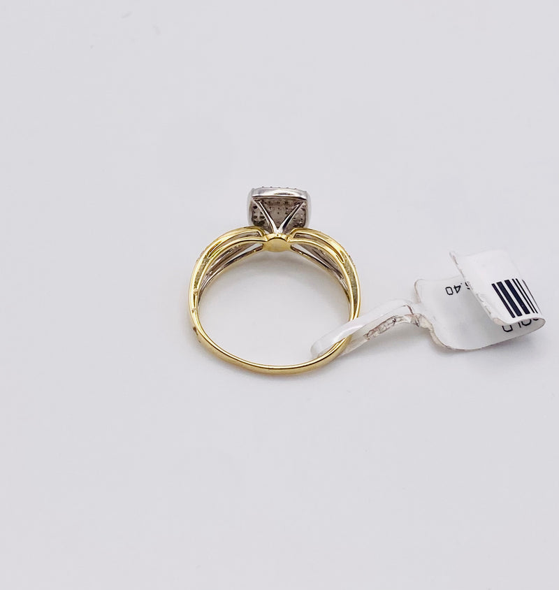 Real 10KT Gold & 0.15CTW Diamond Ladies Ring