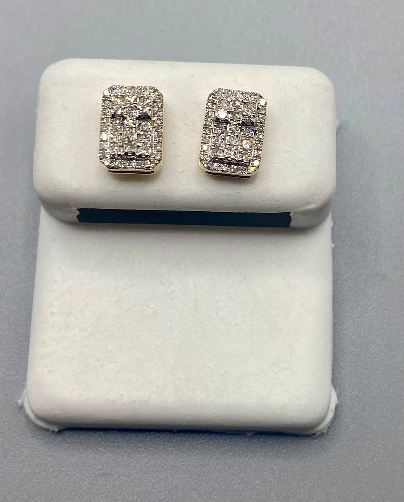 Genuine 10 KT Gold Diamond Earrings 0.26 CTW