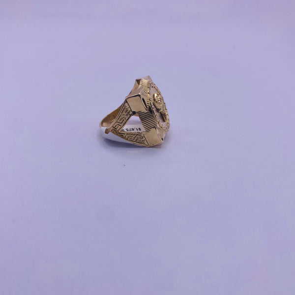 10kt Gold Mens Ring of 6.7 gms