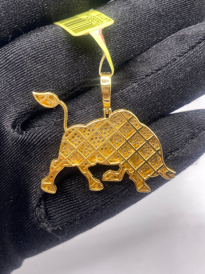 Real 10KT Gold with 0.94 CTW Diamond “Bull” Charm