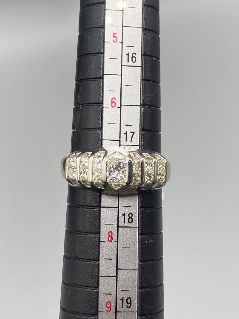 Genuine 10kt Gold Diamond Women’s Ring of 2.50 CTW