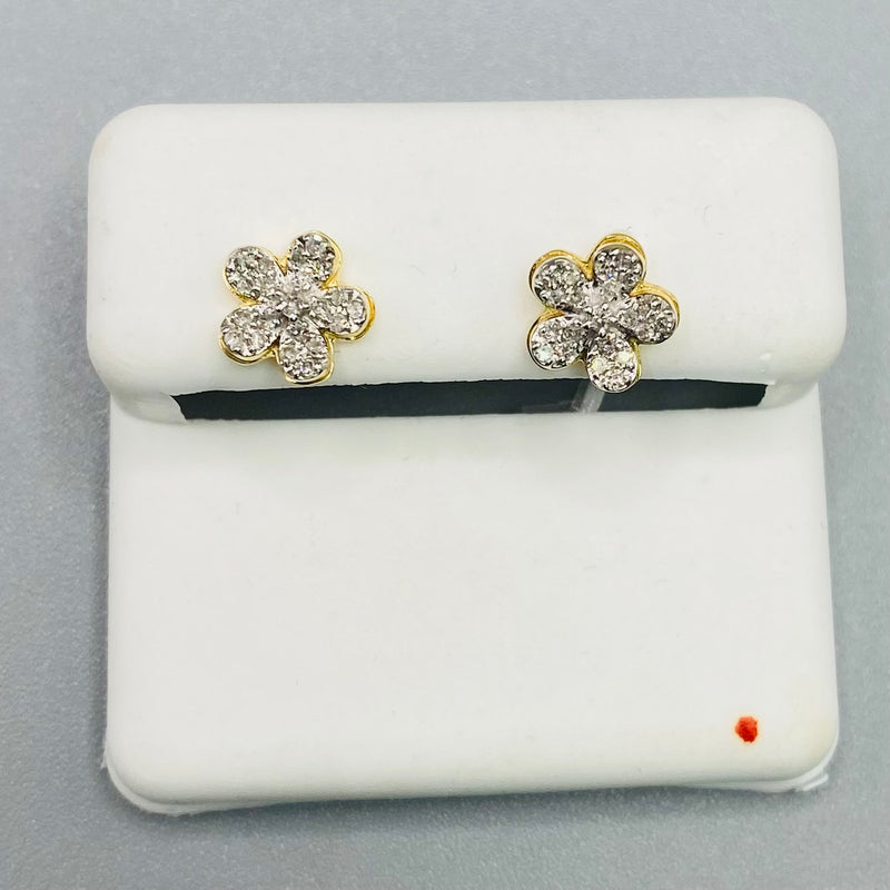 Genuine 10KT Gold 0.20 CTW Flower shaped Diamond Earrings