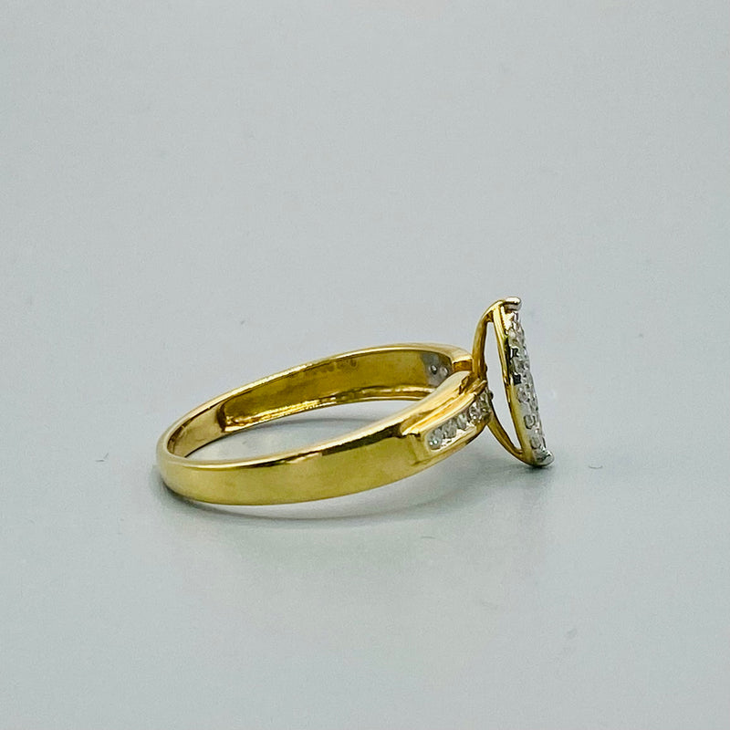 10KT Gold Diamond Ring of 0.3 CTW