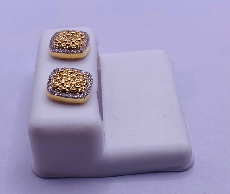 Genuine 10KT Gold 0.2 CTW Diamond Earrings