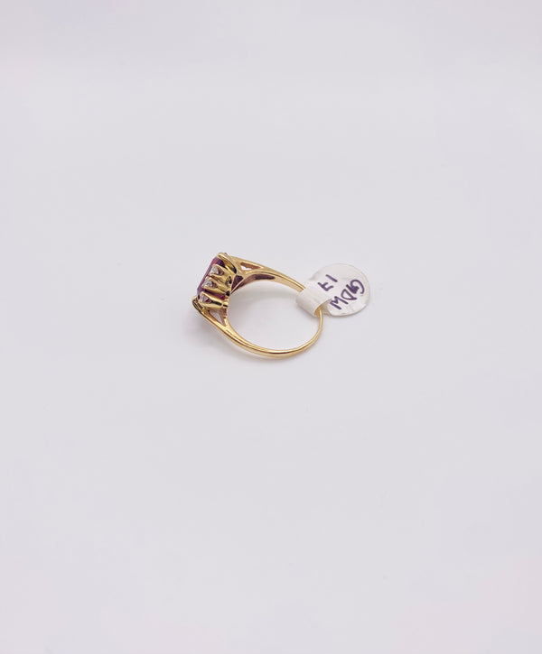 Real 10kt Gold and 0.5 CTW Diamond ladies Ring