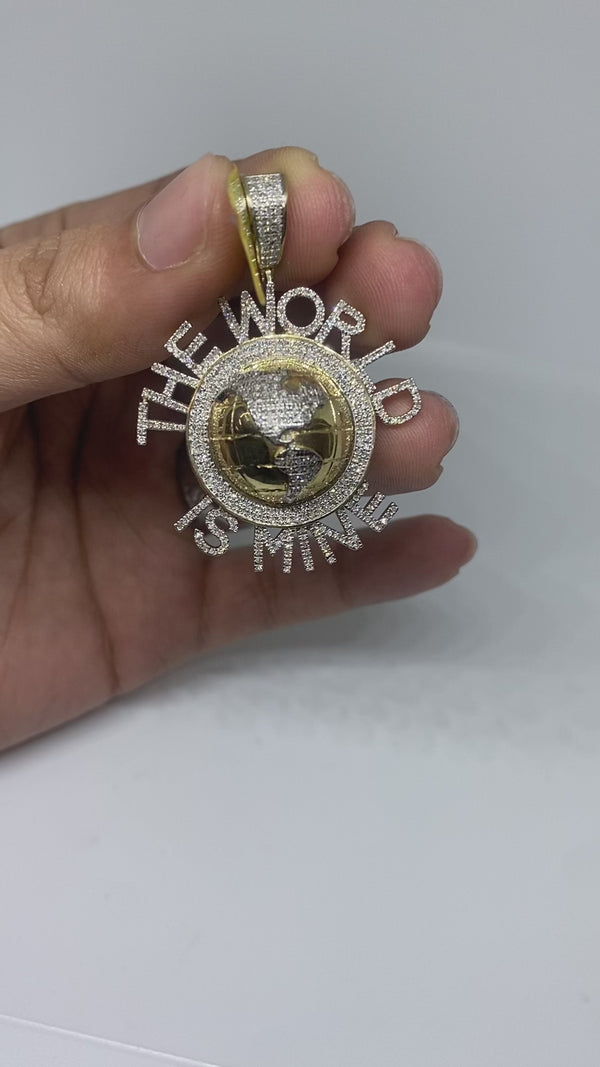 Beautiful 10 KT Yellow Gold and 0.33 CTW Diamond Men ‘ The world is mine’ Charm