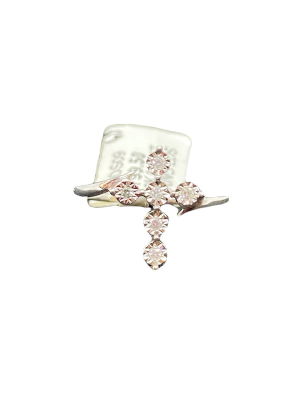 10kt Gold and Diamond women’s ring of 0.06 CTW available on special sale