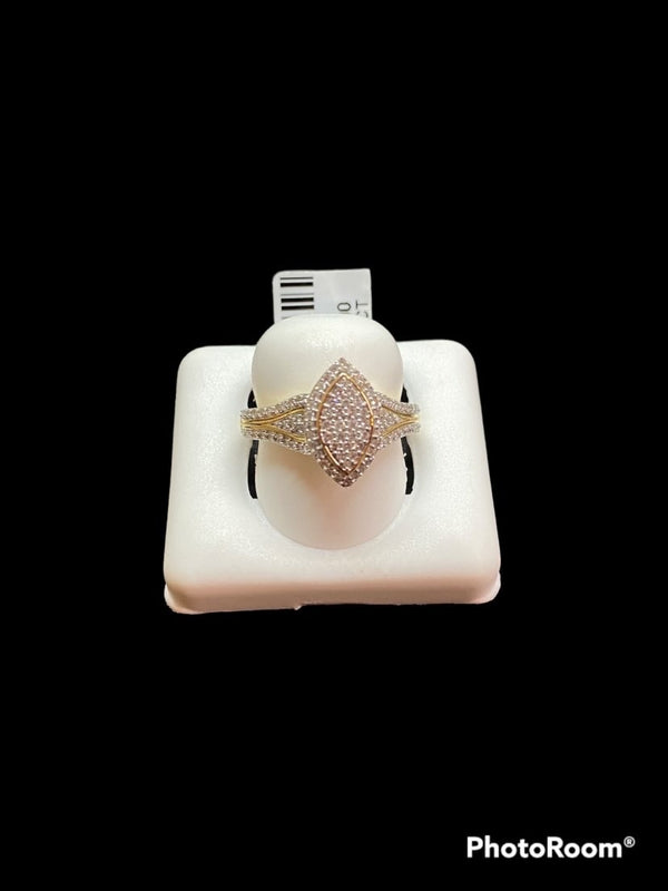 Real 10KT GOLD AND 0.50CTW DIAMOND RING