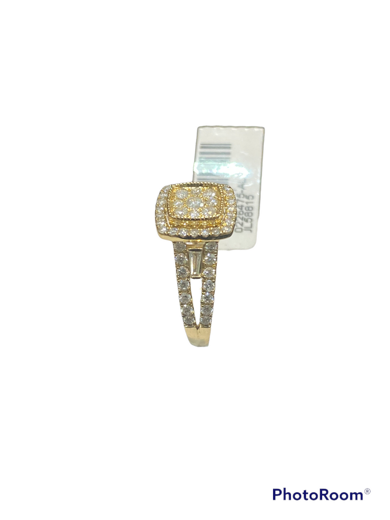 Real 10Kt Gold and 0.95 CTW Diamond Ring