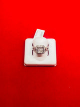 10KT WHITE GOLD AND 0.95CTW DIAMOND RING