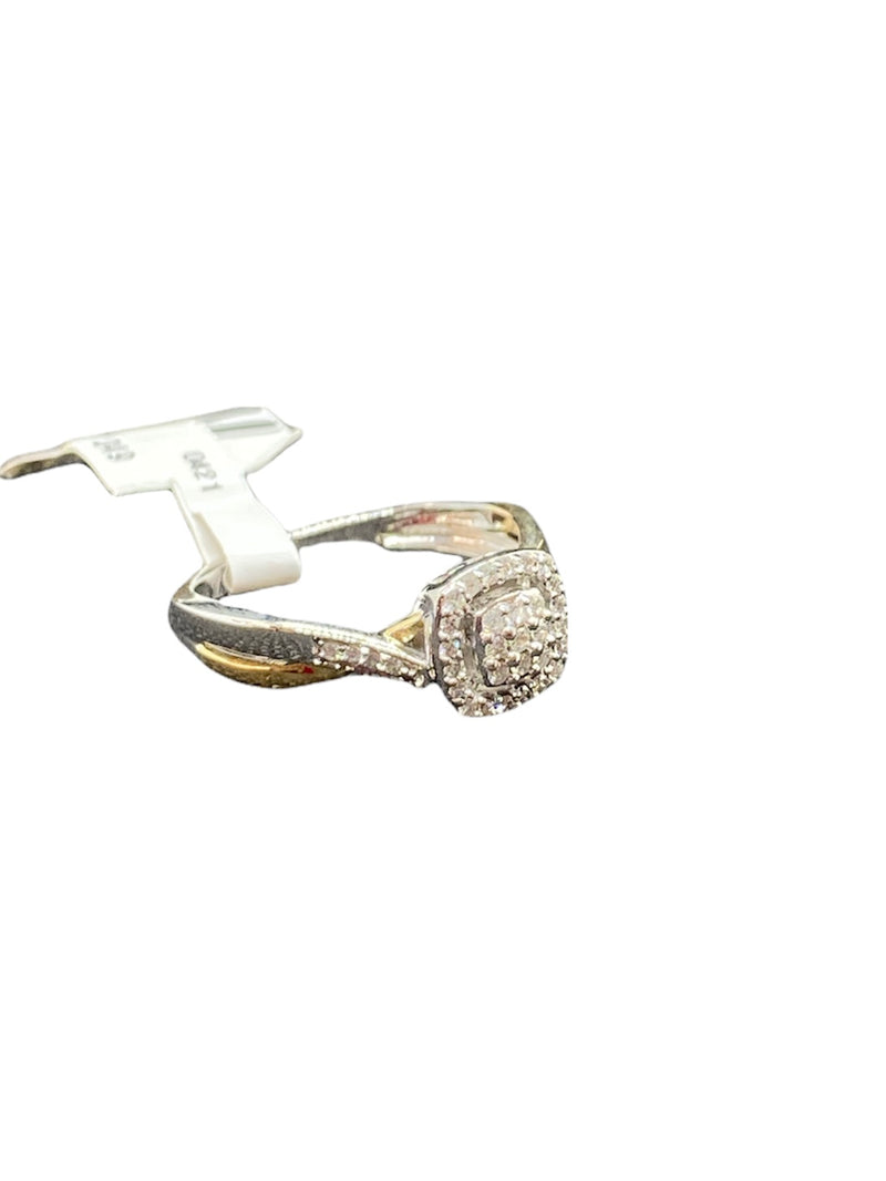 Real 10Kt & 0.5CTW Diamond Ladies Ring